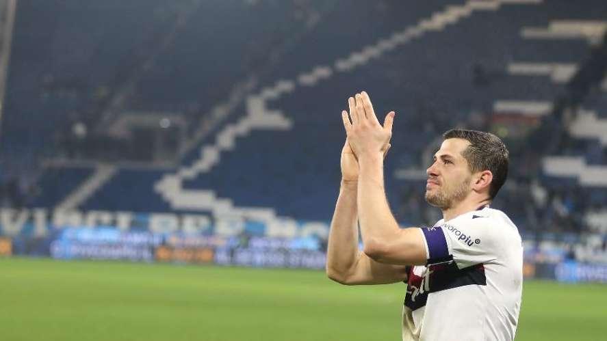 FOTO - Freuler, l’applauso che scalda i cuori nerazzurri: il gesto dell’ex capitano emoziona i tifosi dell’Atalanta