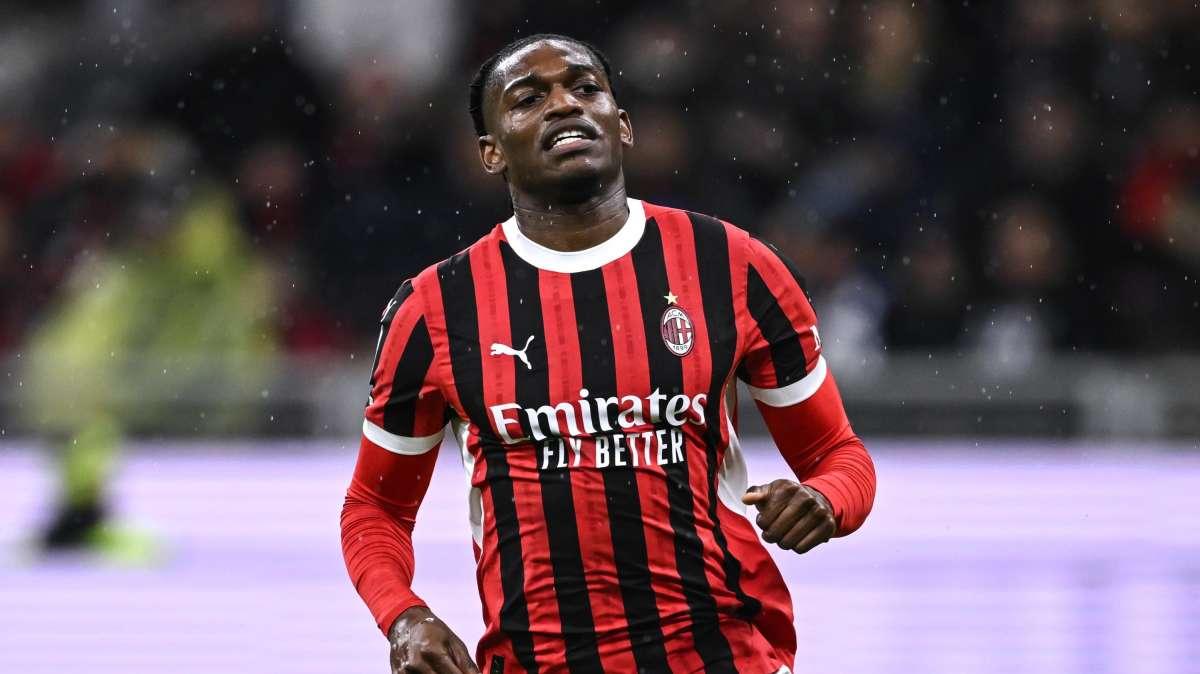 Milan, senza Champions può salutare anche Leao. Da Theo a Maignan, il punto sugli addii