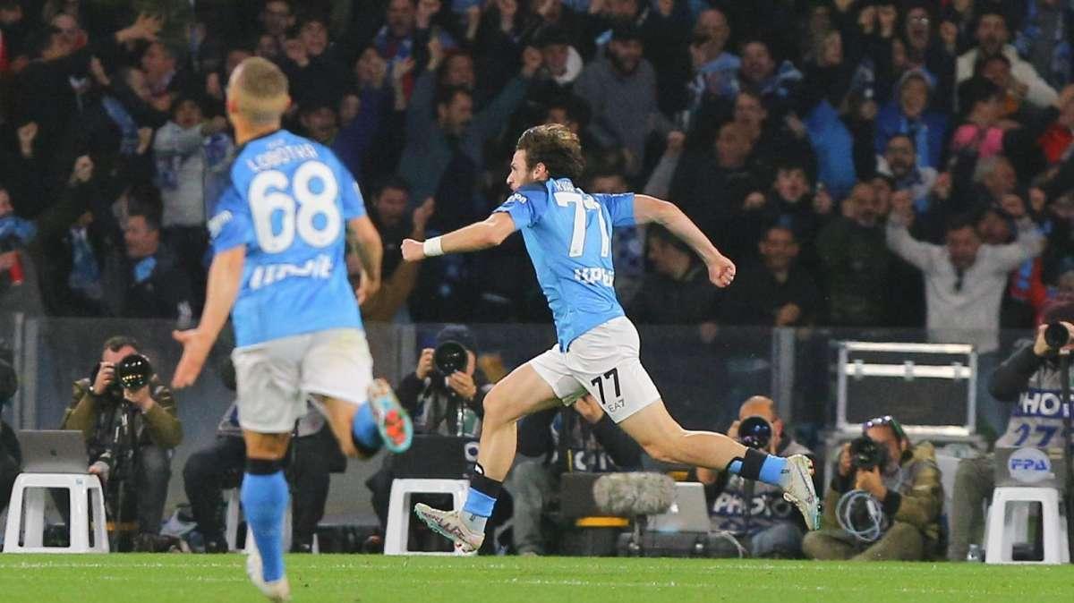 Napoli, le pagelle: fenomeno Kvaradona, è il gol dell'anno