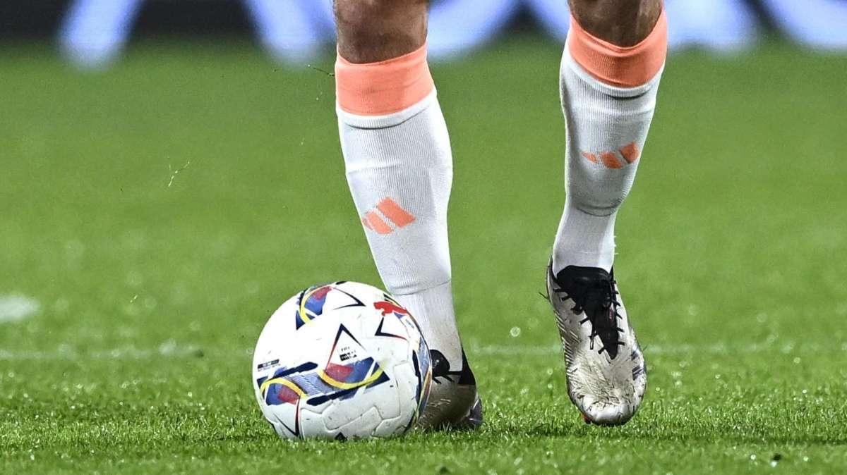 Un ex Atalanta proposto per il centrocampo del Milan e della Fiorentina 