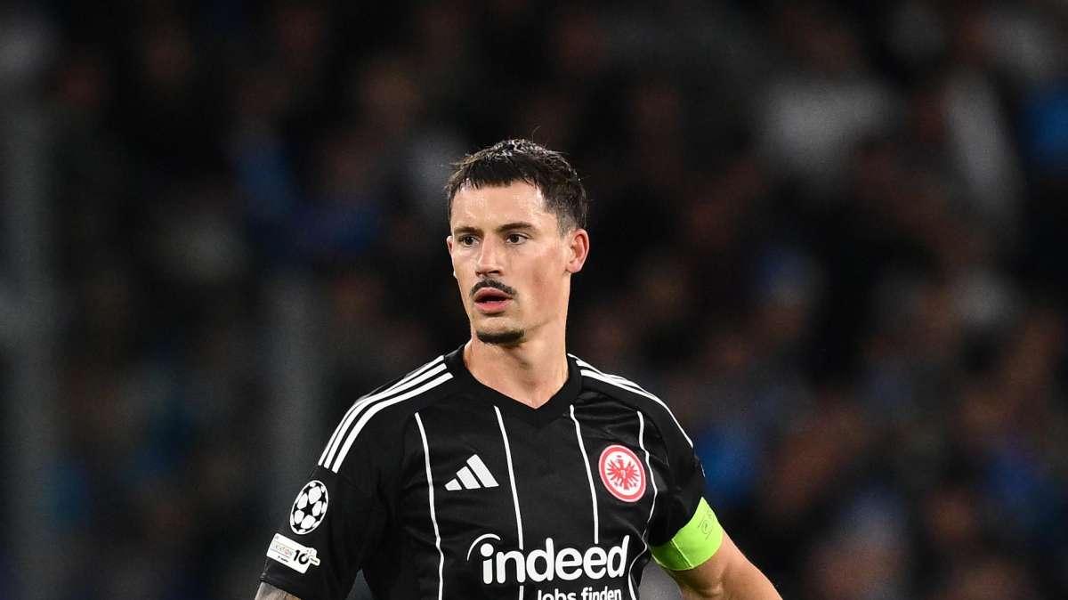 Eintracht Francoforte, le pagelle: difesa horror nella ripresa, Gotze innesca il naufragio