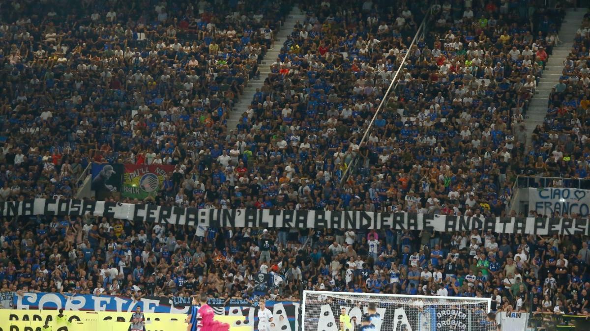 Curva nerazzurra per De Roon: "Un'altra bandiera è andata persa"