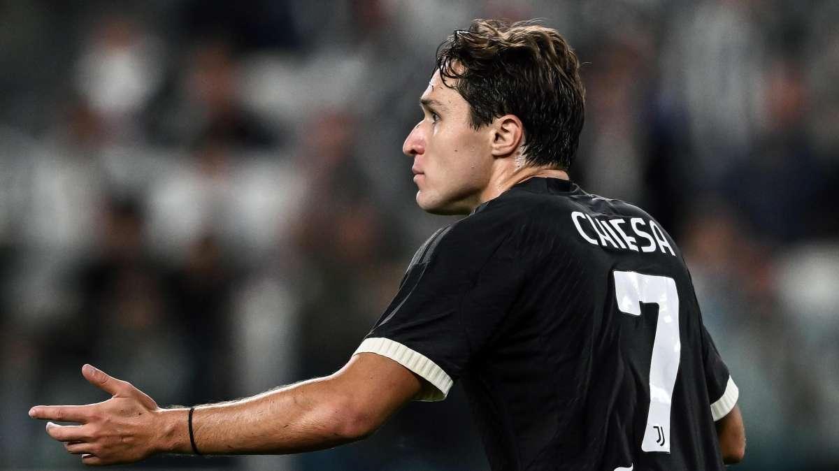 Chiesa al centro del villaggio. La Juve ora vuole rinnovargli il contratto: presto il summit