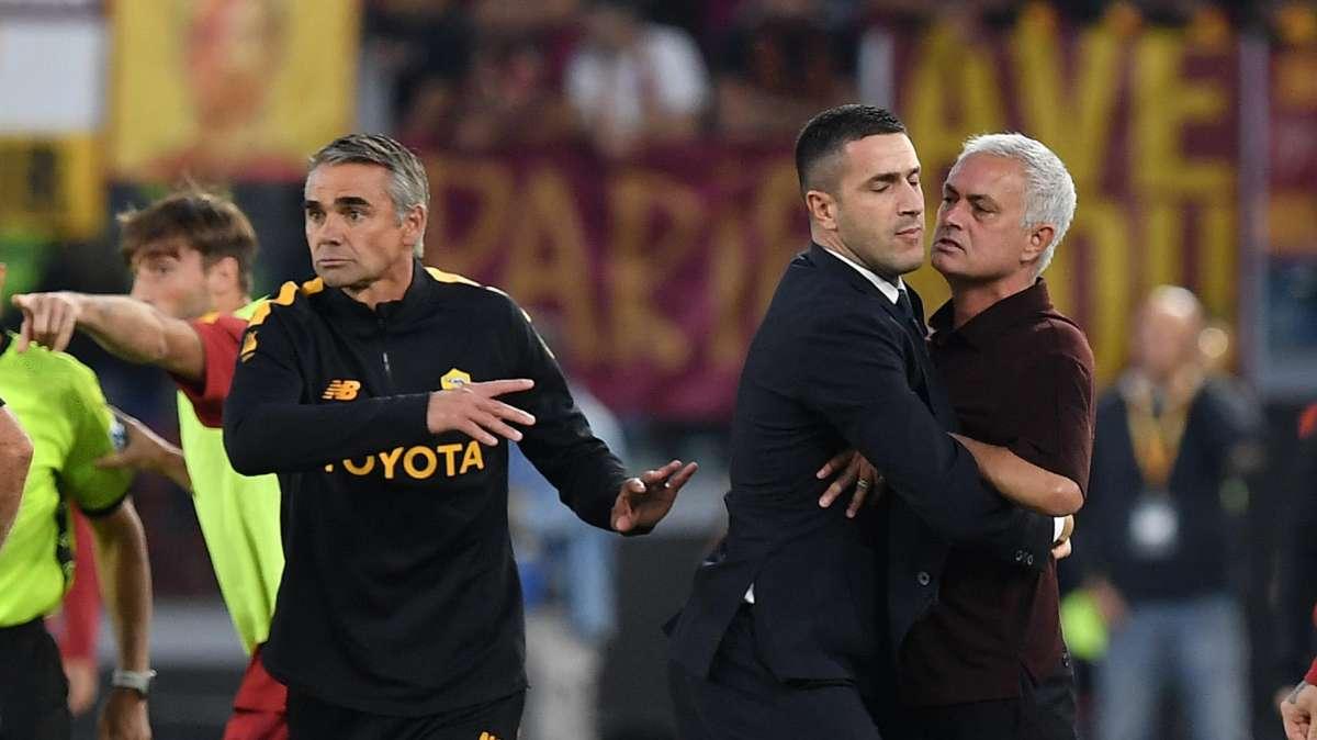 Mourinho e il cartellino rosso con l'Atalanta: "Per me non è una novità. E non cambierò"