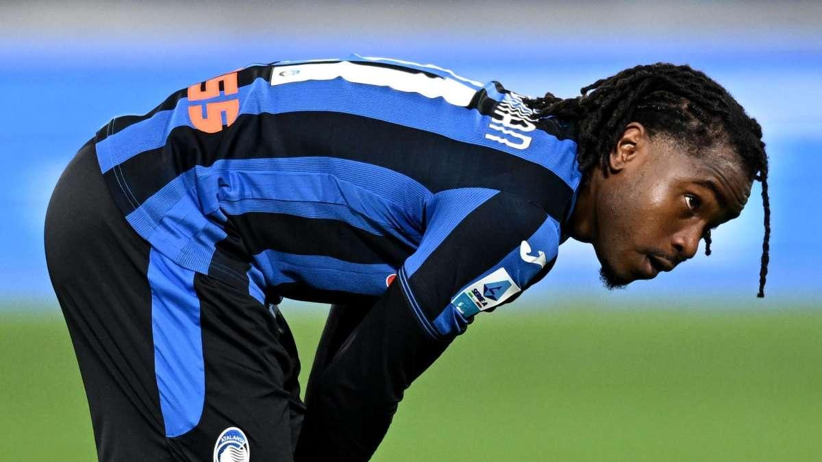 Lookman assente agli allenamenti, ecco cosa rischia 