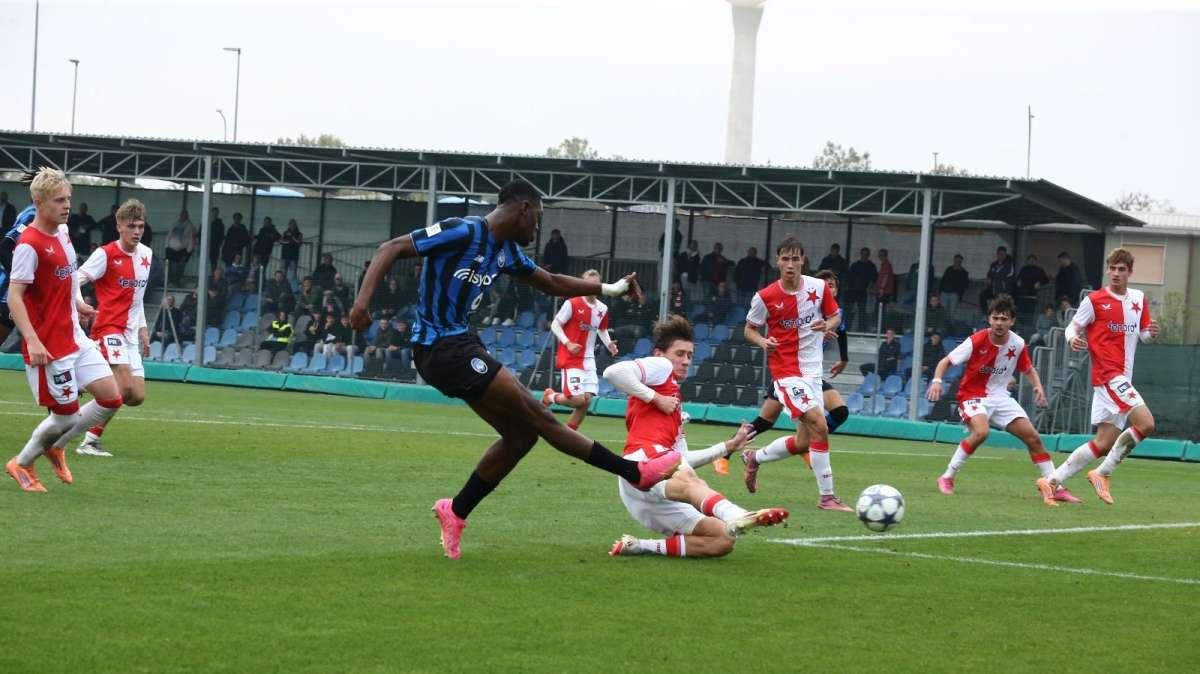 Youth League - Primavera bloccata sullo 0-0 dallo Slavia Praga al 45': Camara colpisce un palo nel finale di tempo