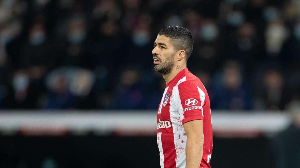 Suarez è il sogno impossibile nel cassetto dei nerazzurri. Serve un 'cambio' in attacco