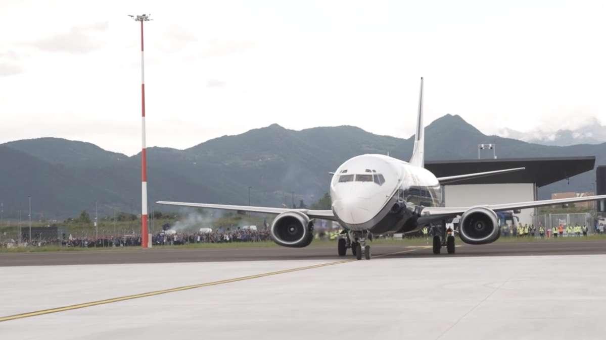 Atalanta, l'arrivo in aeroporto a Bergamo