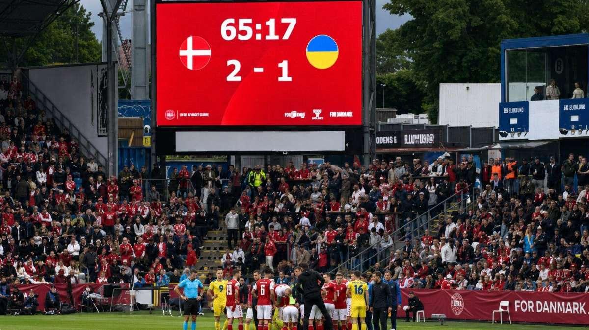 Malore per Eriksen in Danimarca-Ucraina: la partita viene annullata, poi le prime rassicurazioni