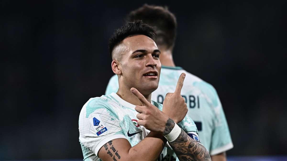 Serie A / Okereke spaventa, Lautaro riporta al successo l'Inter. 2-1 allo Zini 