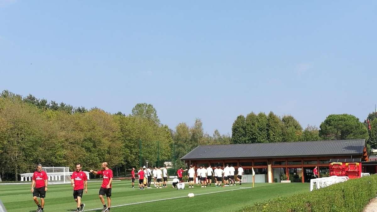 Lavoro personalizzato sul campo per Leao. Il punto da Milanello su Kjaer e Sportiello