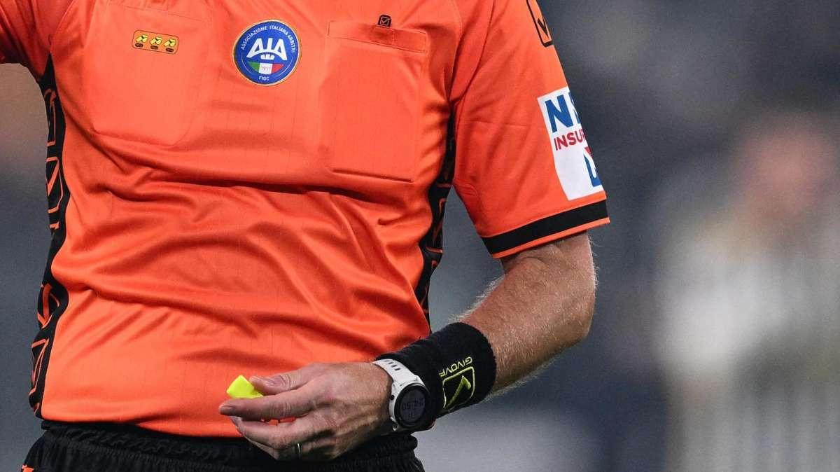 VAR poco chiaro, episodi inspiegabili e frame discutibili. Un arbitro di A accusa il sistema