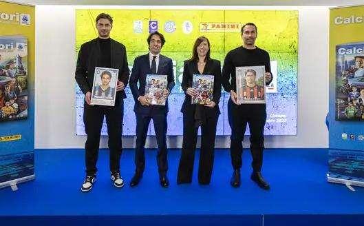 Il rito si rinnova: Panini lancia la collezione 2025-26, l'intelligenza artificiale entra nell'album dei sogni