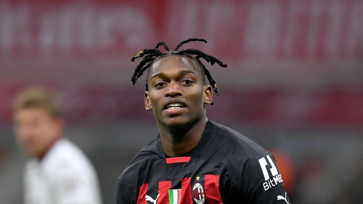 Leao-Milan rottura totale? Il club precisa: "Niente di vero. Trattativa va avanti con clima sereno"
