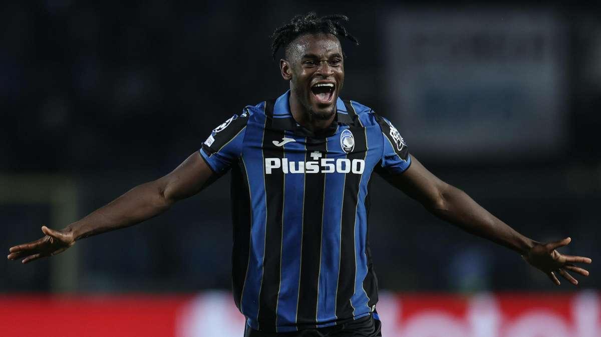 Segna sempre Zapata: Atalanta avanti al 45', la Juventus va al riposo tra i fischi dello Stadium