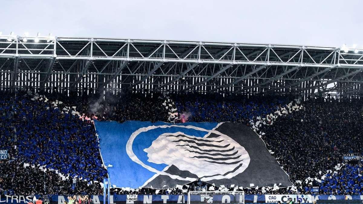 FOTO - Curva Nord Atalanta: "Ieri Anfield l’avremmo fatto crollare! Atalanta sei forte!"