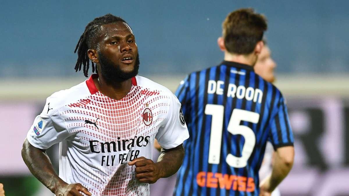 Spettacolo a Bergamo, Milan strepitoso e vittoria con brivido sull'Atalanta: finisce 2-3