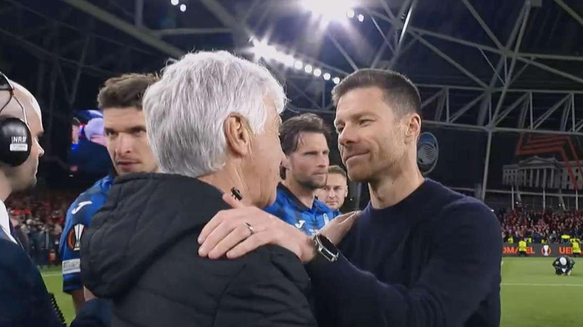 VIDEO - Applausi e fair play fra Gasperini e Xabi Alonso