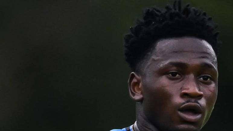 Bologna, Sulemana ko in nazionale: botta al ginocchio