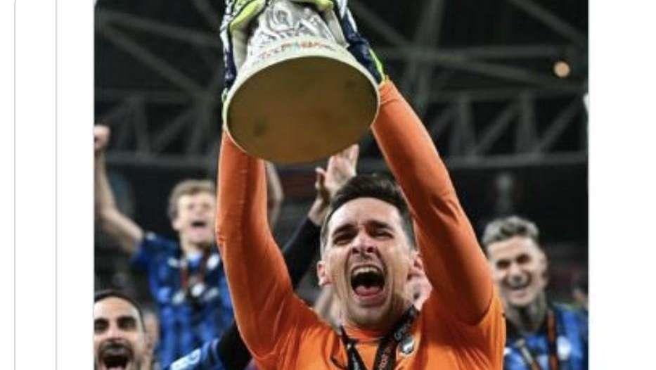 Gaffe Social dell'UEFA: celebrano il clean sheet di Musso, ma nella foto c'è Rossi! 
