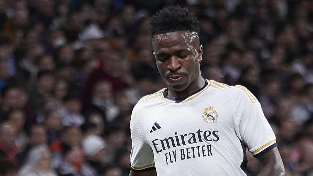 Supercoppa di Spagna, il Real Madrid travolge il Barcellona: finisce 4-1, tripletta di Vinicius