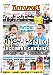 L'apertura di Tuttosport così stamani: "Chiesa-Raspadori, facciamo cambio?"