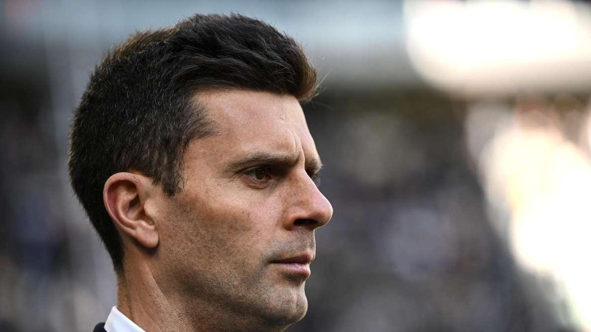 Motta coccola Cambiaso e chiude il caso Vlahovic. Contro il Como prima volta per Kelly
