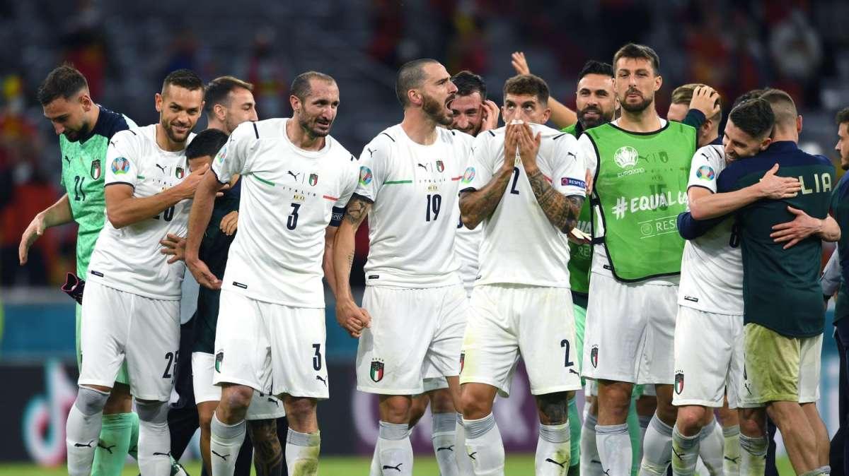 Italia, dribbla la trappola Spagna. La Gazzetta dello Sport: "Maturità azzurra alla prova finale"