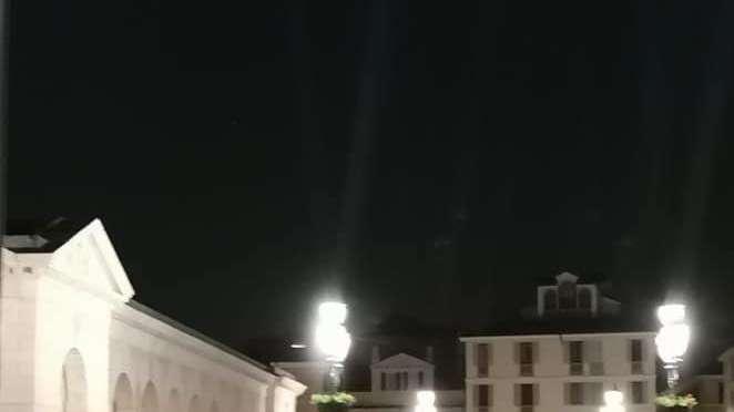 Movida e assembramenti, il Sindaco di Brescia annuncia: "Chiudo Piazza Arnaldo, è bene dare segnali chiari"