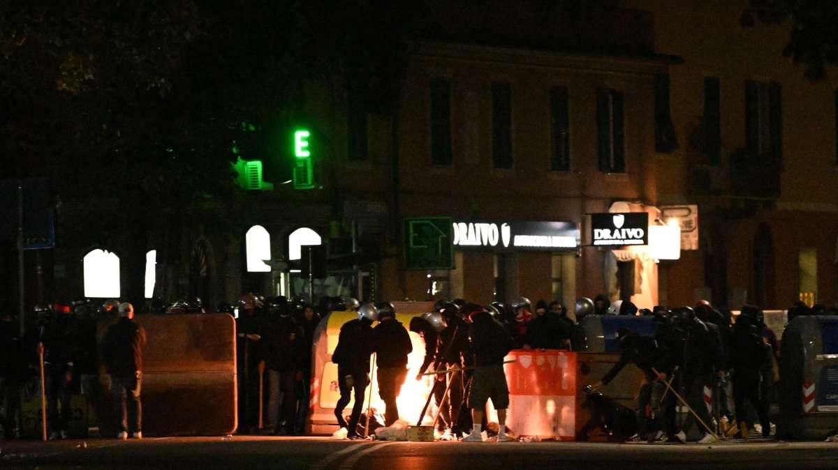 Assalto al pullman dei tifosi del Giana Erminio: cinque ultras del Lecco colpiti da Daspo
