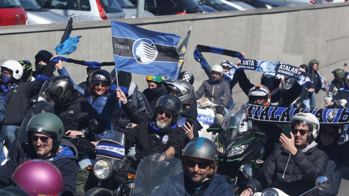 Oltre duemila moto verso l'Arena: Bergamo si accende per la Dea