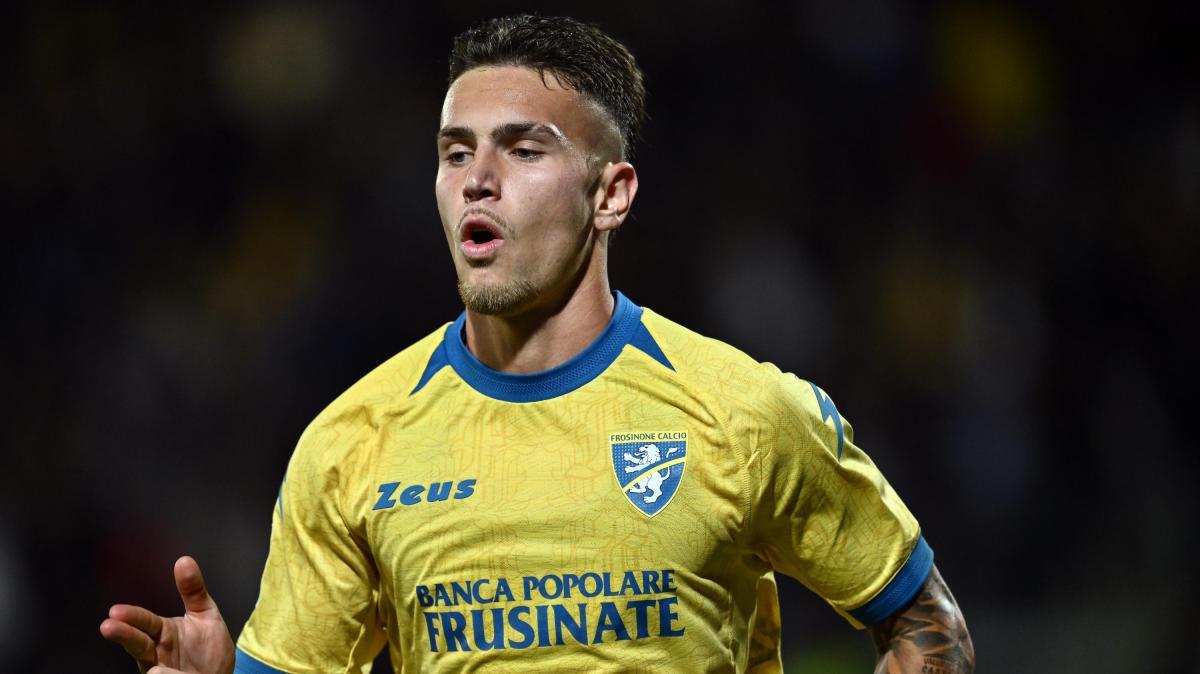 Raimondo show: tripletta contro il Sassuolo e Frosinone quinto, allo Stirpe finisce 4-2