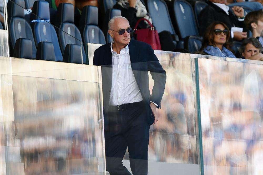Il mercato in un minuto: Atalanta, cambia la difesa. Stelle blindate