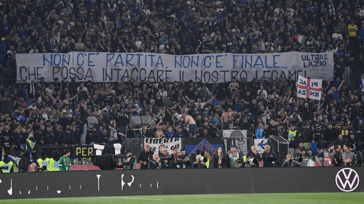 Lazio, crollo abbonamenti: la protesta dei tifosi entra nella storia