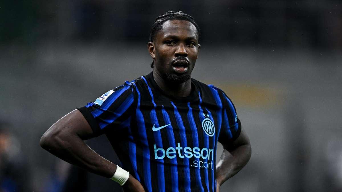Inter, che spettacolo al Meazza: manita al Venezia e quarti in tasca (Thuram e i giovani incantano)