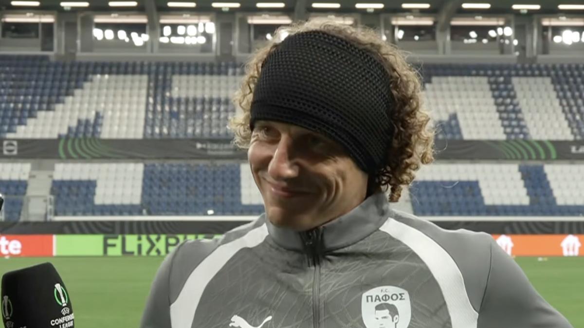 Pafos, David Luiz ritrova Sarri: "Gli voglio benissimo, è un innamorato del calcio"