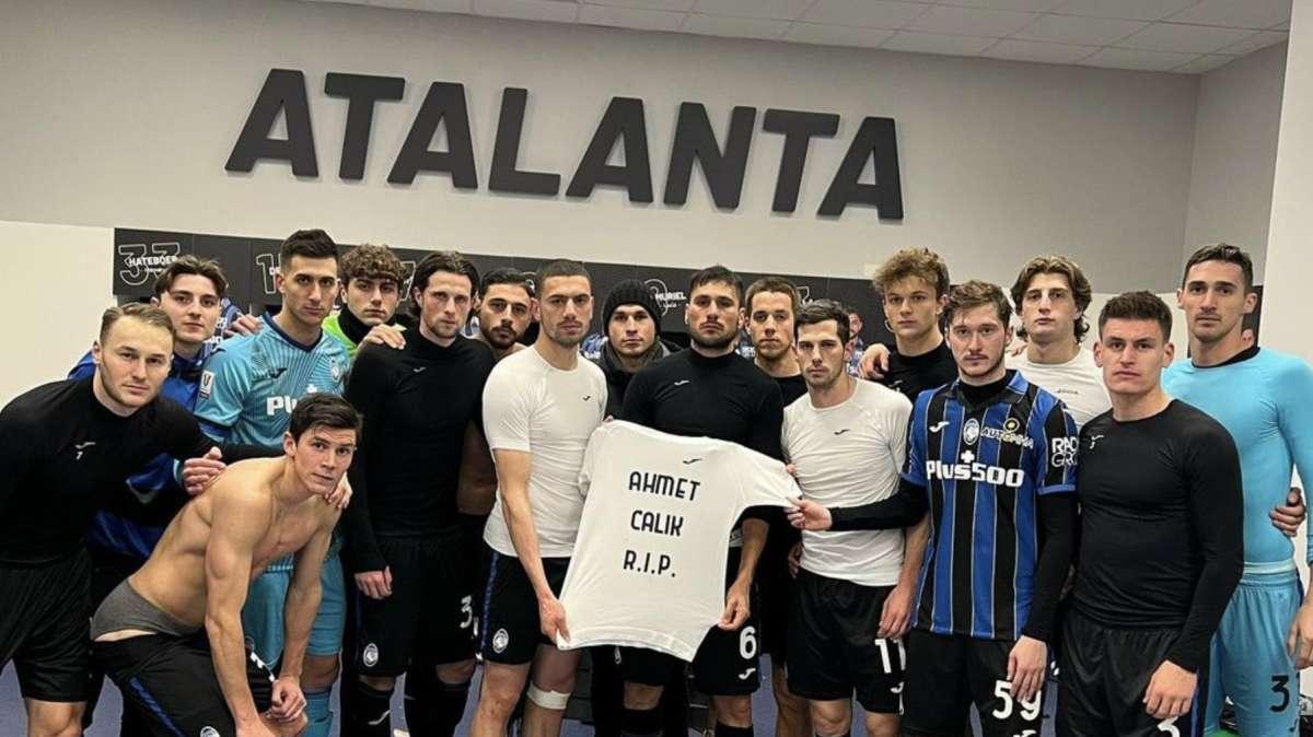 FOTO - «Ahmet Calik R.I.P.», Demiral ricorda il connazionale scomparso in un incidente stradale