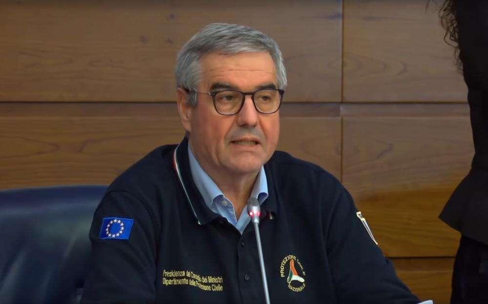 Coronavirus, Borrelli: "Non so quando inizierà la decrescita dei casi. Piedi per terra"