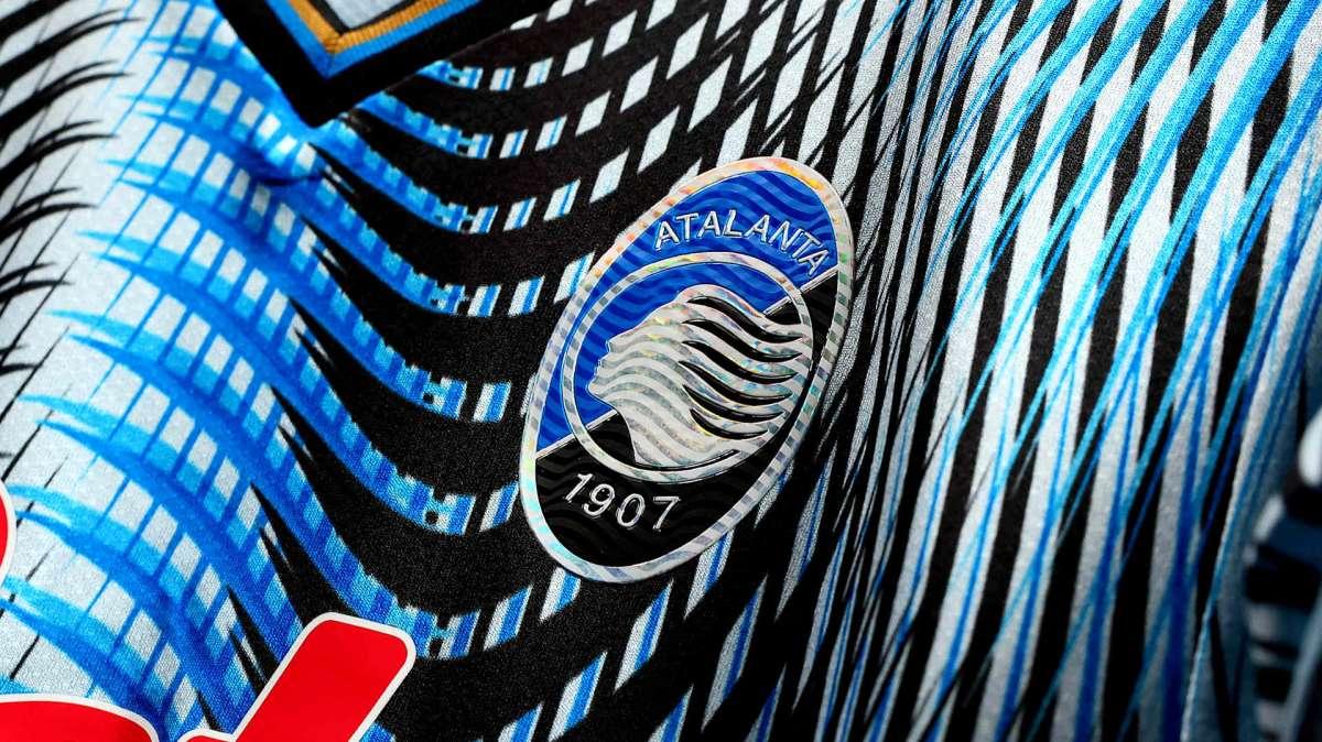 Torna la magia del Christmas Match: Atalanta-Cagliari vale doppio. Solidarietà, asta e una maglia da collezionare