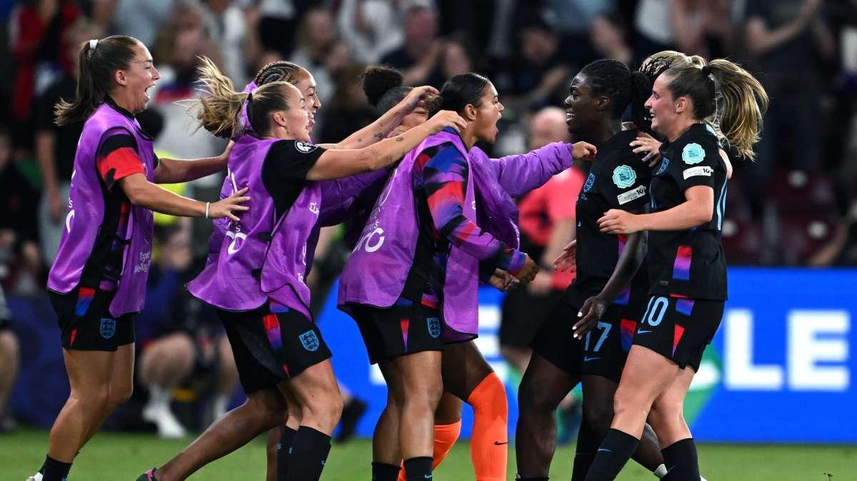 Euro Femminili Frana Gomme Madone / Beffa Italia, sfuma il sogno finale: Inghilterra avanti al 116'