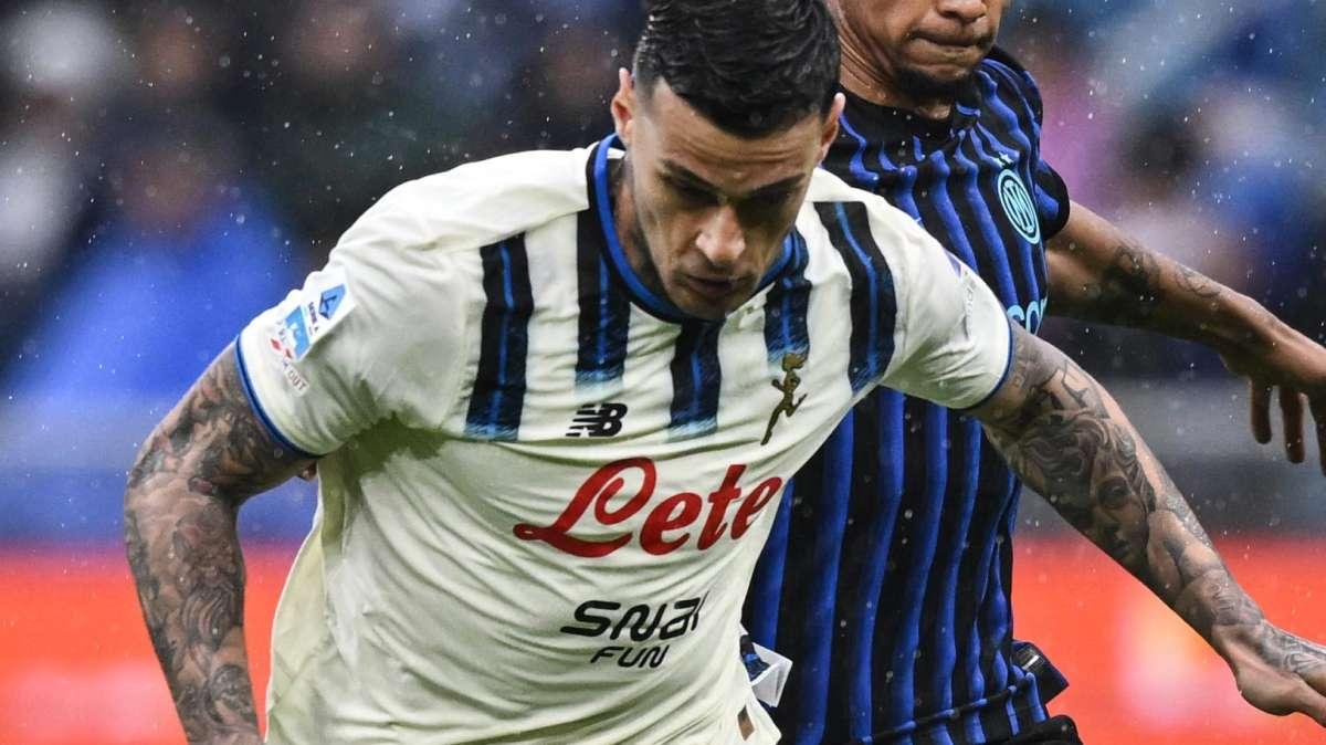 La scintilla Krstovic e i pugni di Carnesecchi: l'orgoglio atalantino spezza il dominio dell'Inter. Scamacca molle