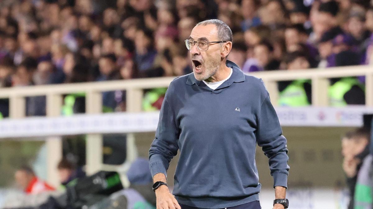 Sarri lancia l'allarme dopo Firenze: "Sono preoccupato, la situazione diventa sempre più complicata"