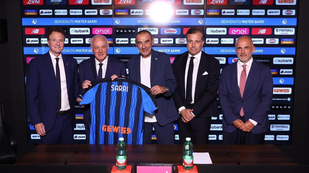 Sarri si presenta in nerazzurro: "Il viaggio è più bello della meta"