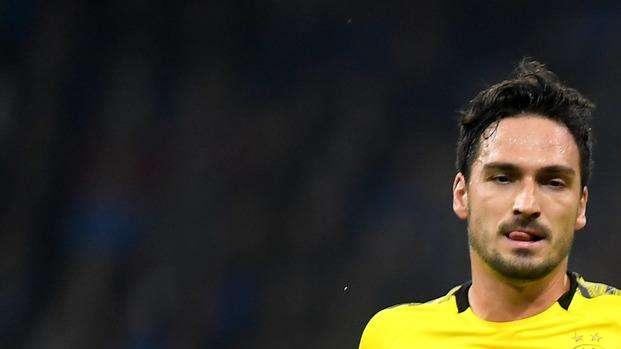 "Mamma, ho perso Hummels a Colonia". Il Dortmund dimentica il suo vice-capitano in trasferta