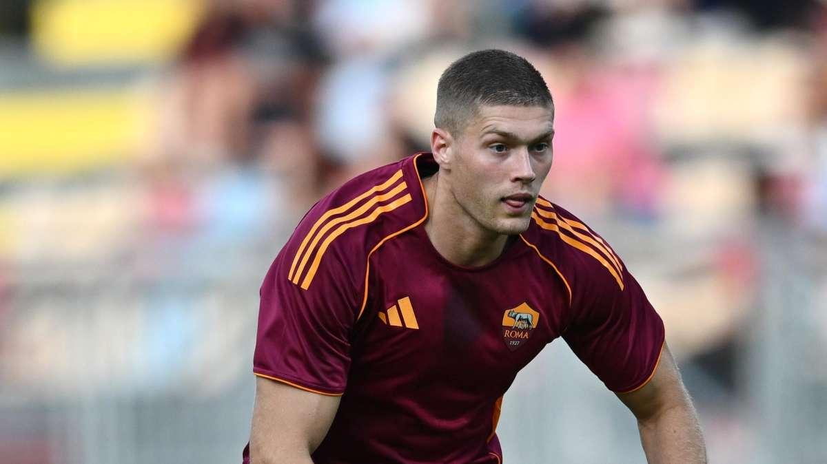 Milan-Roma, avanti tutta per lo scambio Dovbyk-Giménez: il messicano apre al trasferimento