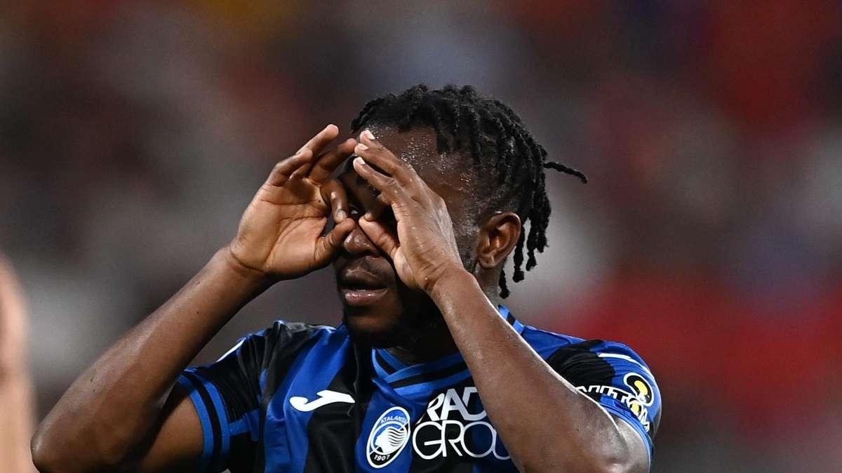 Il solito Lookman, il solito Dzeko: l'Inter risponde all'Atalanta, 1-1 a fine primo tempo