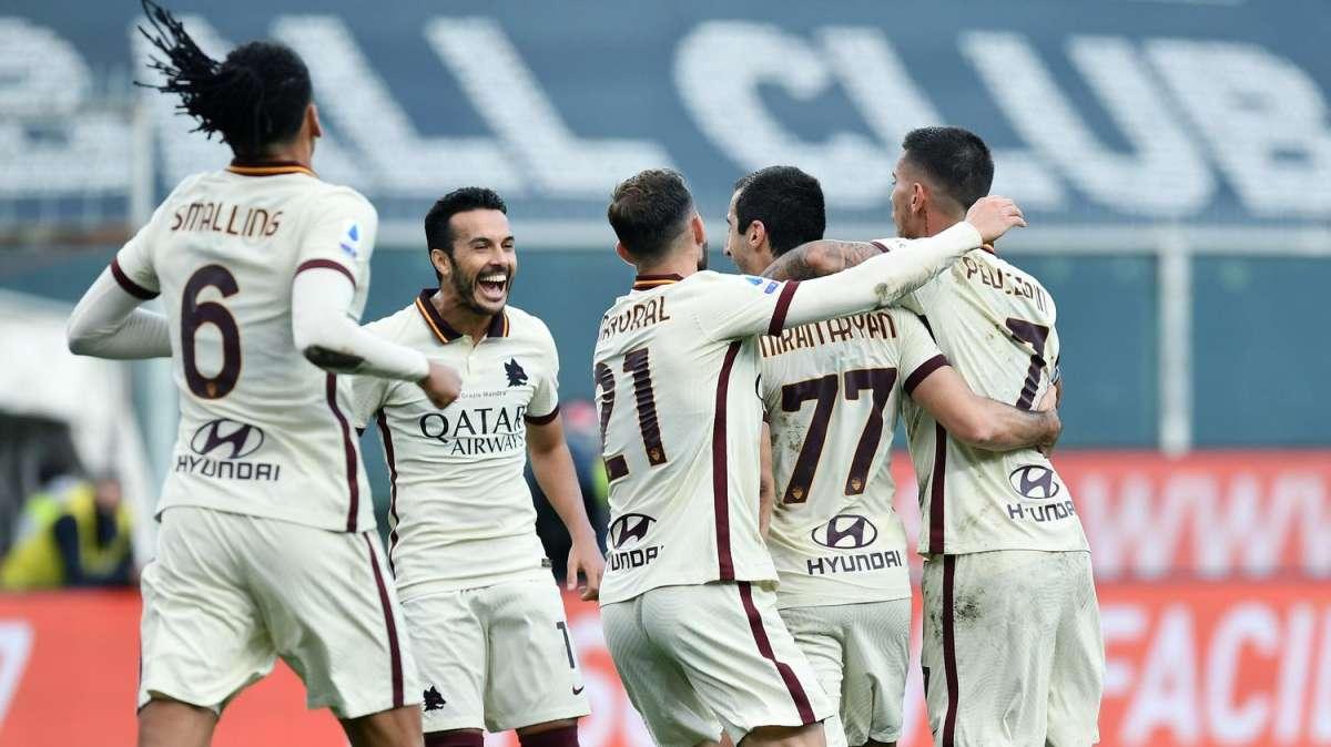Ajax-Roma 1-2. Primo round ai giallorossi: ribaltano la partita dopo aver rischiato il tracollo