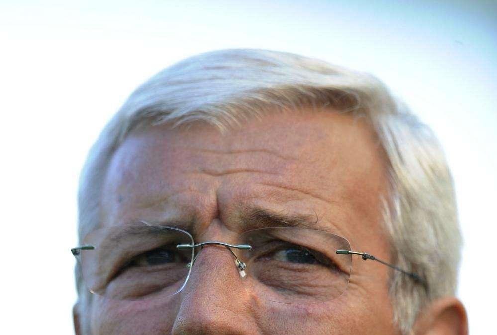 7 febbraio 1999, Marcello Lippi rassegna le dimissioni e pone fine al suo primo ciclo alla Juventus  
