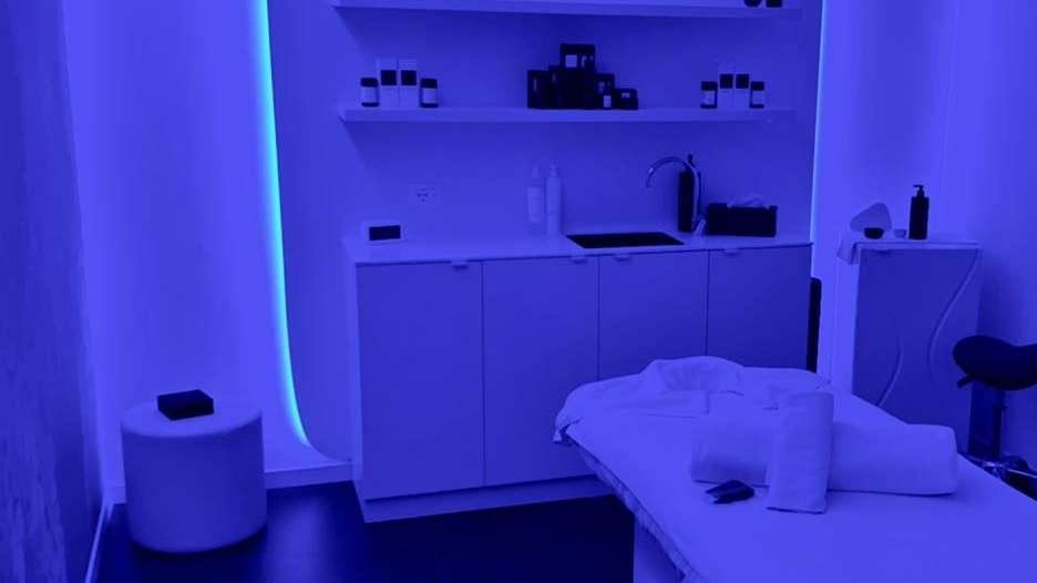 Basta carezze inutili: il corpo merita una scienza, non solo una "coccola". Ecco perché Bergamo ha scelto il Biohacking