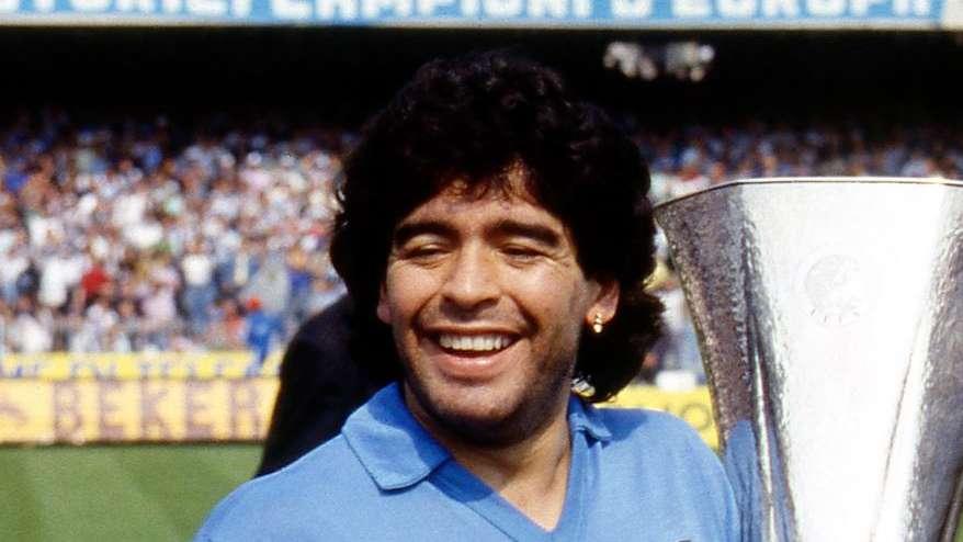 Pompei, il sindaco ha disposto l’intitolazione di una via a Diego Armando Maradona